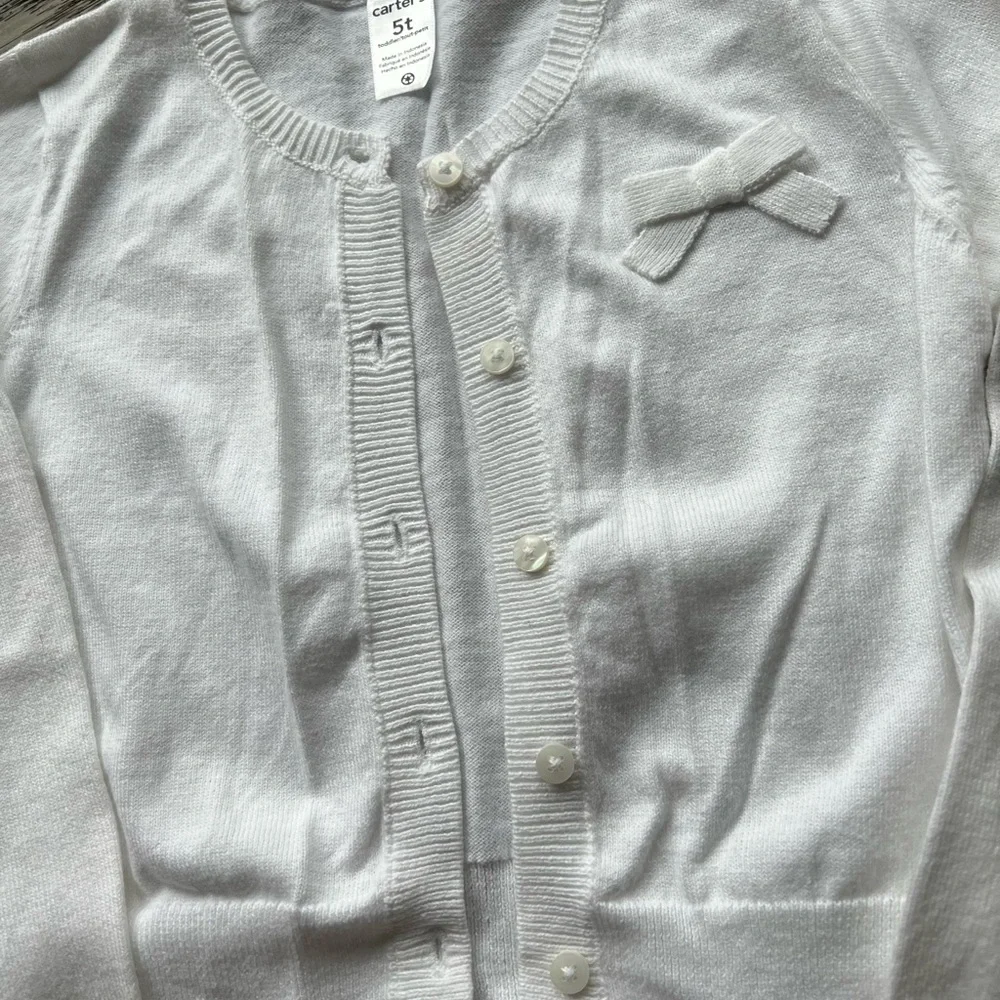 Bundle of 4 girls tops, like new condition 4T/5T plus 3 bonus. - Picture 7 of 17